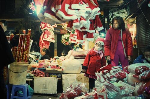 Sổ tay du lịch so tay du lich Sotaydulich Sotay Dulich Khampha Kham Pha Bui Pho co Ha Noi nhon nhip khong khi noel
