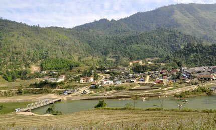  Sổ tay du lịch so tay du lich Sotaydulich Sotay Dulich Khampha Kham Pha Bui Ve dep suoi ho ben pho nui Muong Hum
