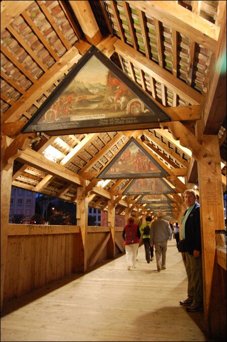 Sổ tay du lịch so tay du lich Sotaydulich Sotay Dulich Khampha Kham Pha Bui Cau go Chapel bieu tuong cua thanh pho Lucerne Switzerland