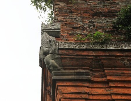 Sổ tay du lịch so tay du lich Sotaydulich Sotay Dulich Khampha Kham Pha Bui Net doc dao Thap doi o Binh Dinh