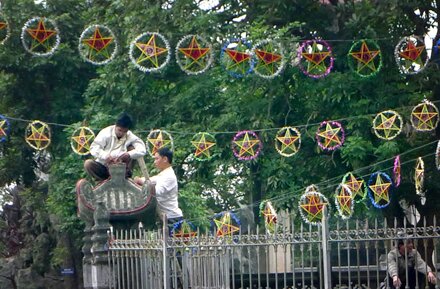 Sổ tay du lịch so tay du lich Sotaydulich Sotay Dulich Khampha Kham Pha Bui Nha tho da Phat Diem truoc ngay Giang sinh
