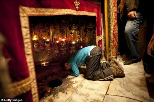 Sổ tay du lịch so tay du lich Sotaydulich Sotay Dulich Khampha Kham Pha Bui Hang ngan nguoi don Giang sinh am ap o Bethlehem