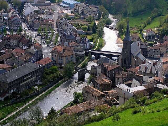 Sổ tay du lịch so tay du lich Sotaydulich Sotay Dulich Khampha Kham Pha Bui Vong quanh nuoc Phap Tour de France Net hap dan o Saint Flour