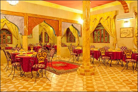 Sổ tay du lịch so tay du lich Sotaydulich Sotay Dulich Khampha Kham Pha Bui Cuoi lac da tham quan con cat Erg Chebbi xinh dep o Morocco