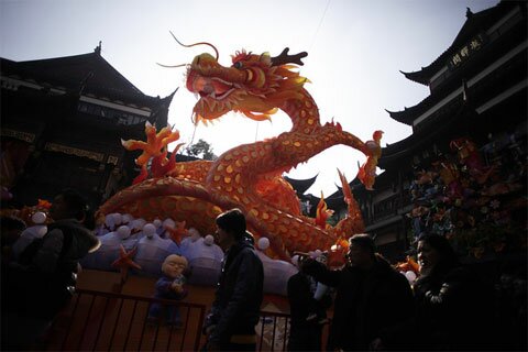 Sổ tay du lịch so tay du lich Sotaydulich Sotay Dulich Khampha Kham Pha Bui Chau A ron rang don Tet Nguoi dan A chau tung bung don Tet con rong