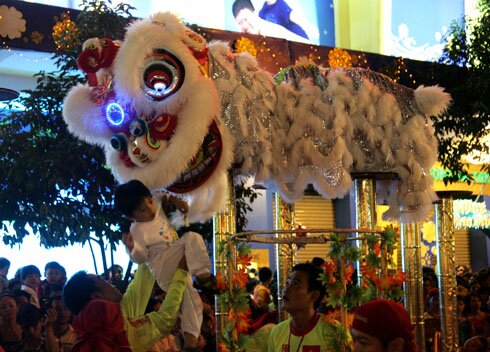 Sổ tay du lịch so tay du lich Sotaydulich Sotay Dulich Khampha Kham Pha Bui Khong khi nao nuc o Sai Gon xem phao hoa nam moi