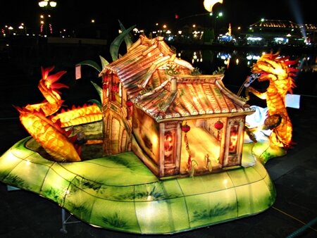 Sổ tay du lịch so tay du lich Sotaydulich Sotay Dulich Khampha Kham Pha Bui Ruc ro den long trong dem giao thua