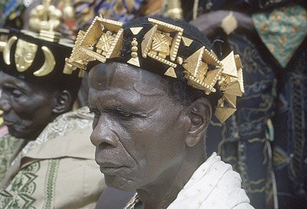 Sổ tay du lịch so tay du lich Sotaydulich Sotay Dulich Khampha Kham Pha Bui Den Ghana tiep xuc voi bo lac dat vang tren nguoi