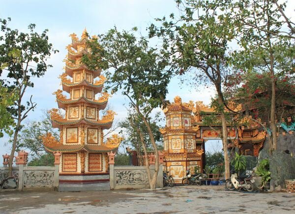 Sổ tay du lịch so tay du lich Sotaydulich Sotay Dulich Khampha Kham Pha Bui Van canh chua Nui Chau Thoi