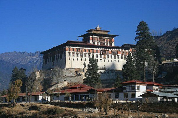Sổ tay du lịch so tay du lich Sotaydulich Sotay Dulich Khampha Kham Pha Bui Paro Dzong doa hoa giua dai ngan Bhutan