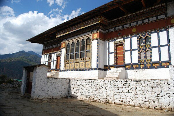 Sổ tay du lịch so tay du lich Sotaydulich Sotay Dulich Khampha Kham Pha Bui Paro Dzong doa hoa giua dai ngan Bhutan