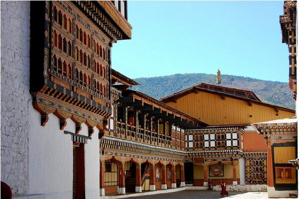 Sổ tay du lịch so tay du lich Sotaydulich Sotay Dulich Khampha Kham Pha Bui Paro Dzong doa hoa giua dai ngan Bhutan