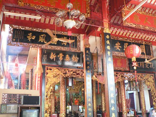 Sổ tay du lịch so tay du lich Sotaydulich Sotay Dulich Khampha Kham Pha Bui Quynh Phu Hoi Quan Mieu Ba Hai Di tich lich su