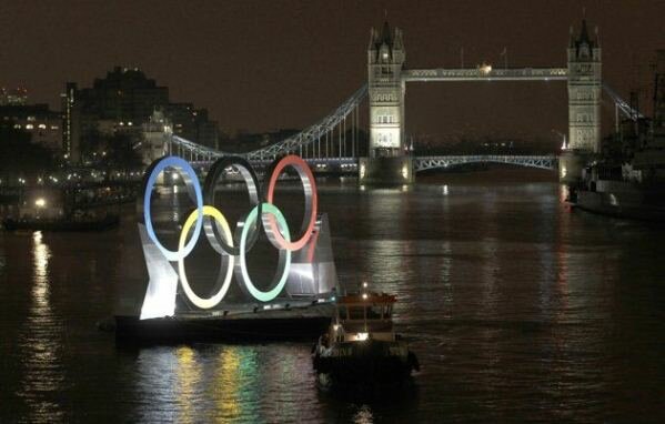  Sổ tay du lịch so tay du lich Sotaydulich Sotay Dulich Khampha Kham Pha Bui Chiem nguong bieu tuong Olympic tren song Thames
