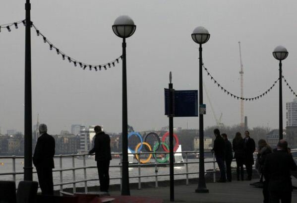  Sổ tay du lịch so tay du lich Sotaydulich Sotay Dulich Khampha Kham Pha Bui Chiem nguong bieu tuong Olympic tren song Thames