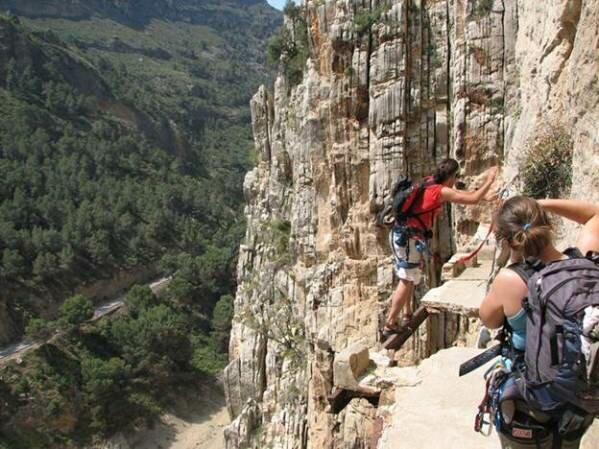 Sổ tay du lịch so tay du lich Sotaydulich Sotay Dulich Khampha Kham Pha Bui El Caminito del Rey con duong hiem tro nhat the gioi