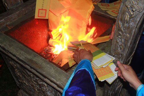 Sổ tay du lịch so tay du lich Sotaydulich Sotay Dulich Khampha Kham Pha Bui Tai hien le te xa tac thoi nguyen