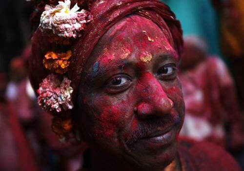 Sổ tay du lịch so tay du lich Sotaydulich Sotay Dulich Khampha Kham Pha Bui Le hoi Holi ruc ro sac mau o An Do