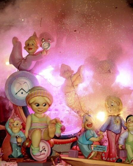 Sổ tay du lịch so tay du lich Sotaydulich Sotay Dulich Khampha Kham Pha Bui Las Fallas le hoi lua ruc ro tai Valencia