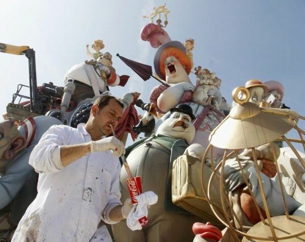 Sổ tay du lịch so tay du lich Sotaydulich Sotay Dulich Khampha Kham Pha Bui Las Fallas le hoi lua ruc ro tai Valencia