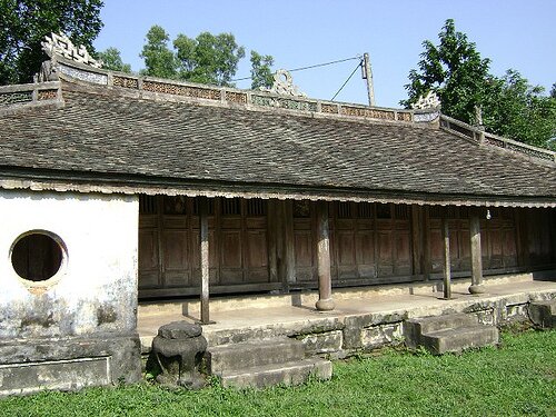 sổ tay du lịch_sổ tay_du lịch_so tay du lịch_sotay_dulich_so tay_ du lich_huế_điện voi ré_long châu miếu_hổ quyền_thăng trầm di tích_về với Huế thương