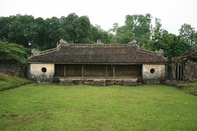 sổ tay du lịch_sổ tay_du lịch_so tay du lịch_sotay_dulich_so tay_ du lich_huế_điện voi ré_long châu miếu_hổ quyền_thăng trầm di tích_về với Huế thương