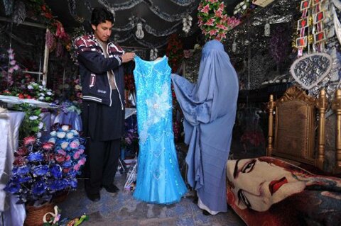 Sổ tay du lịch so tay du lich Sotaydulich Sotay Dulich Khampha Kham Pha Bui Nguoi Ba Tu tung bung don nam moi