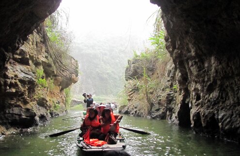 Sổ tay du lịch so tay du lich Sotaydulich Sotay Dulich Khampha Kham Pha Bui Nhung hang dong ky ao o Ninh Binh
