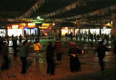  Sổ tay du lịch so tay du lich Sotaydulich Sotay Dulich Khampha Kham Pha Bui Dem co tran Shangri La