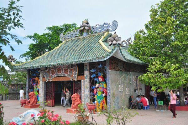 Sổ tay du lịch so tay du lich Sotaydulich Sotay Dulich Khampha Kham Pha Bui Mieu noi tren song Vam Thuat