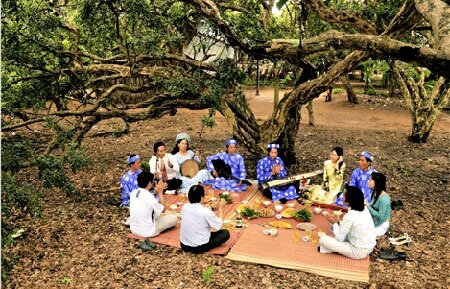 Sổ tay du lịch so tay du lich Sotaydulich Sotay Dulich Khampha Kham Pha Bui Lien hoa Don ca tai tu Tay Nam Bo 2012
