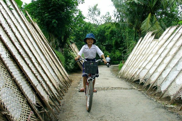 Sổ tay du lịch so tay du lich Sotaydulich Sotay Dulich Khampha Kham Pha Bui Mot ngay dap xe rong ruoi miet vuon