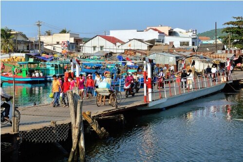Sổ tay du lịch so tay du lich Sotaydulich Sotay Dulich Khampha Kham Pha Bui Phu Quoc bien xanh cat trang khe cho lu khach ngao du