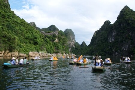 Sổ tay du lịch so tay du lich Sotaydulich Sotay Dulich Khampha Kham Pha Bui Den le hoi den Tran chiem nguong Vinh ha long tren can