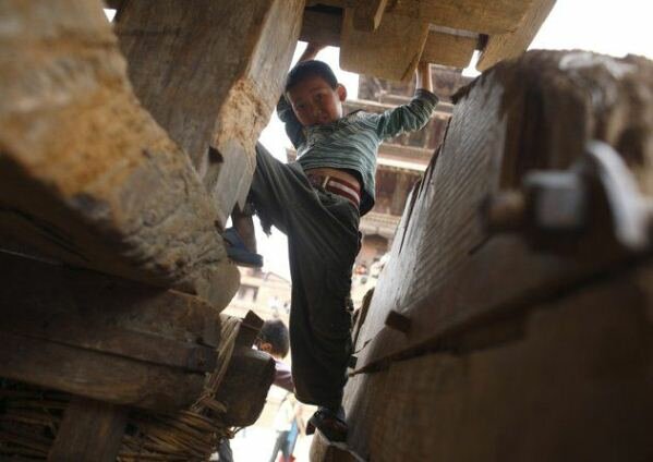Sổ tay du lịch so tay du lich Sotaydulich Sotay Dulich Khampha Kham Pha Bui Bisket le hoi mung nam moi o Nepal