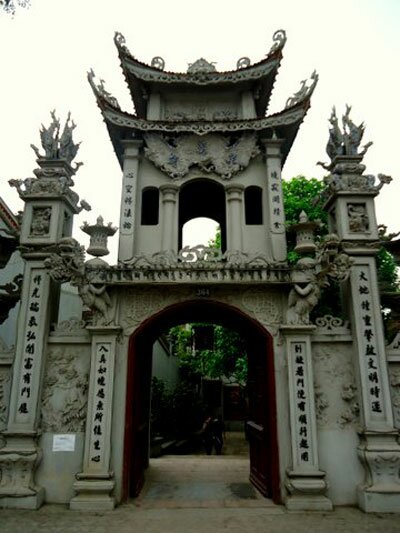 Sổ tay du lịch so tay du lich Sotaydulich Sotay Dulich Khampha Kham Pha Bui Chua Van Nien co kinh ben Ho Tay