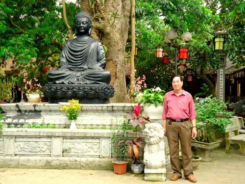 Sổ tay du lịch so tay du lich Sotaydulich Sotay Dulich Khampha Kham Pha Bui Chua Van Nien co kinh ben Ho Tay