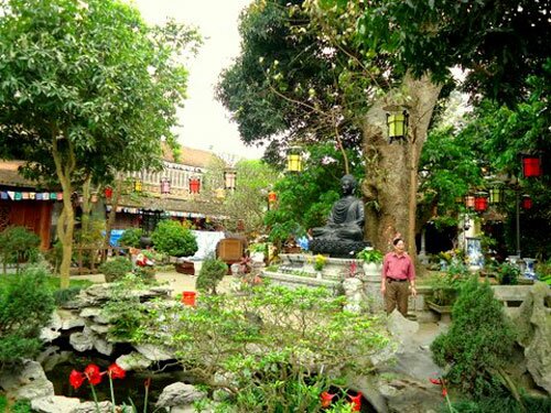 Sổ tay du lịch so tay du lich Sotaydulich Sotay Dulich Khampha Kham Pha Bui Chua Van Nien co kinh ben Ho Tay
