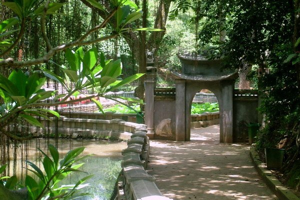  Sổ tay du lịch so tay du lich Sotaydulich Sotay Dulich Khampha Kham Pha Bui Gieng ngoc o den vua Hung