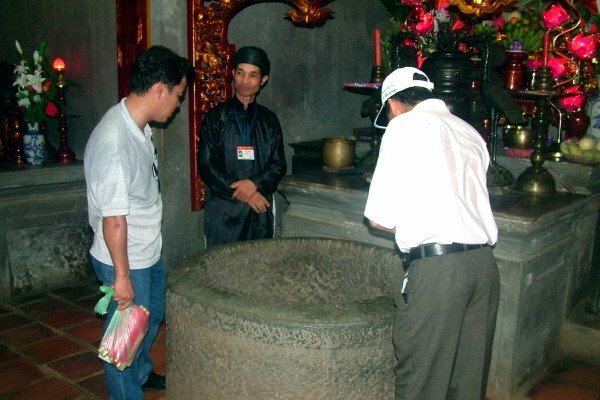  Sổ tay du lịch so tay du lich Sotaydulich Sotay Dulich Khampha Kham Pha Bui Gieng ngoc o den vua Hung
