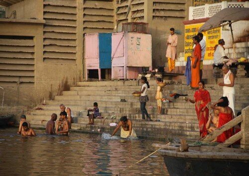 Sổ tay du lịch so tay du lich Sotaydulich Sotay Dulich Khampha Kham Pha Bui Varanasi thanh pho thanh than ben song Hang