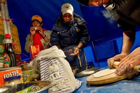 Sổ tay du lịch so tay du lich Sotaydulich Sotay Dulich Khampha Kham Pha Bui Hanh trinh chinh phuc dinh Everest