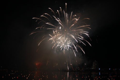Sổ tay du lịch so tay du lich Sotaydulich Sotay Dulich Khampha Kham Pha Bui Phao hoa quoc te Da Nang 2012 lung linh huyen ao