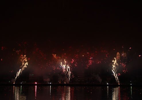 Sổ tay du lịch so tay du lich Sotaydulich Sotay Dulich Khampha Kham Pha Bui Phao hoa quoc te Da Nang 2012 lung linh huyen ao