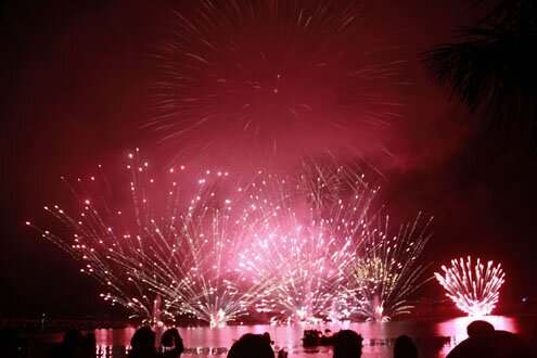 Sổ tay du lịch so tay du lich Sotaydulich Sotay Dulich Khampha Kham Pha Bui Phao hoa quoc te Da Nang 2012 lung linh huyen ao