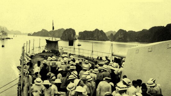 Sổ tay du lịch so tay du lich Sotaydulich Sotay Dulich Khampha Kham Pha Bui Hinh anh vinh ha long 100 nam truoc