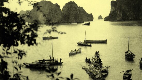 Sổ tay du lịch so tay du lich Sotaydulich Sotay Dulich Khampha Kham Pha Bui Hinh anh vinh ha long 100 nam truoc