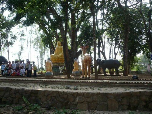 Sổ tay du lịch so tay du lich Sotaydulich Sotay Dulich Khampha Kham Pha Bui Nui Thien An thang canh ben song Tra Khuc