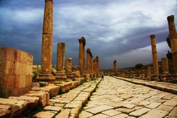 Sổ tay du lịch so tay du lich Sotaydulich Sotay Dulich Khampha Kham Pha Bui Jerash hai hoa ve dep dong Tay