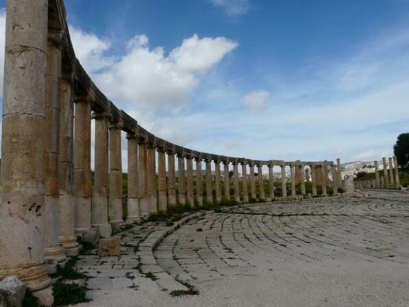 Sổ tay du lịch so tay du lich Sotaydulich Sotay Dulich Khampha Kham Pha Bui Jerash hai hoa ve dep dong Tay